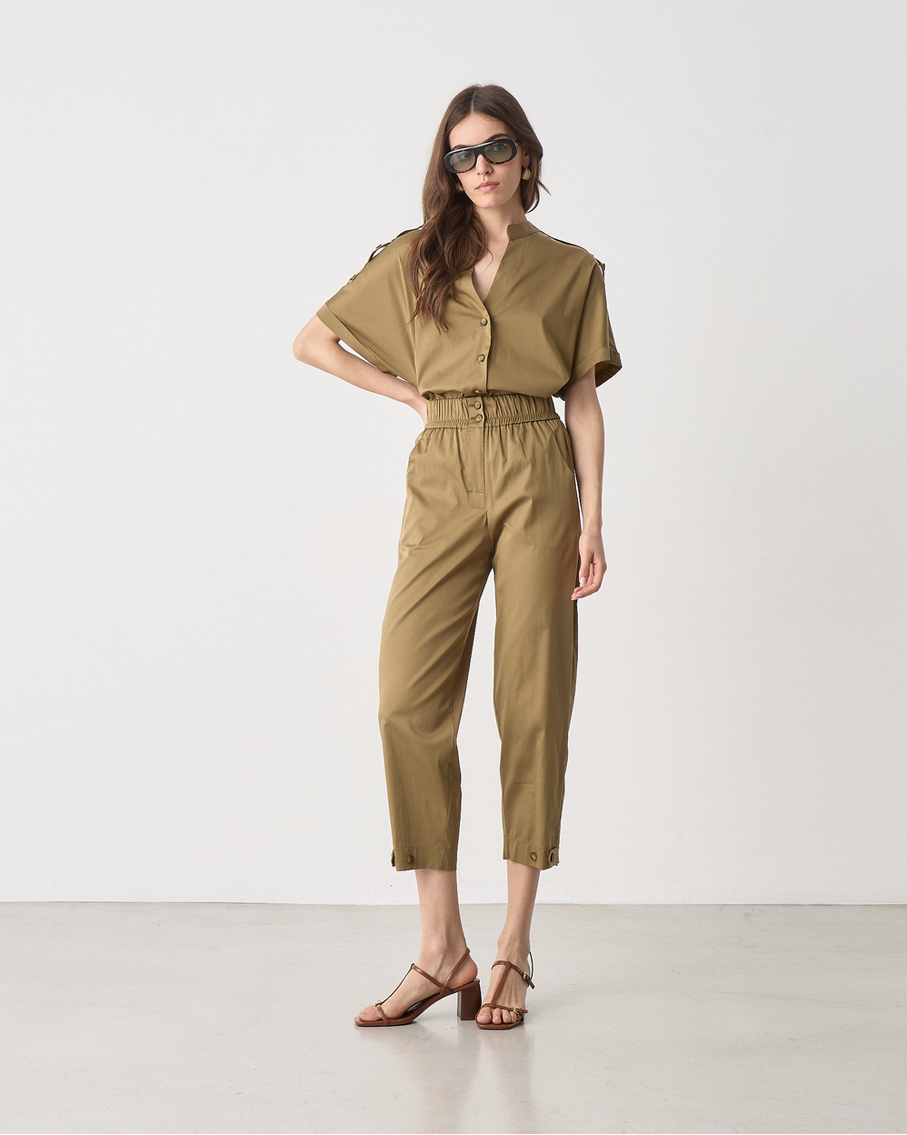 21051_khaki_2