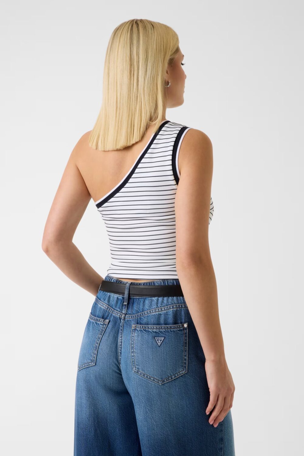 182947 WHITE 2