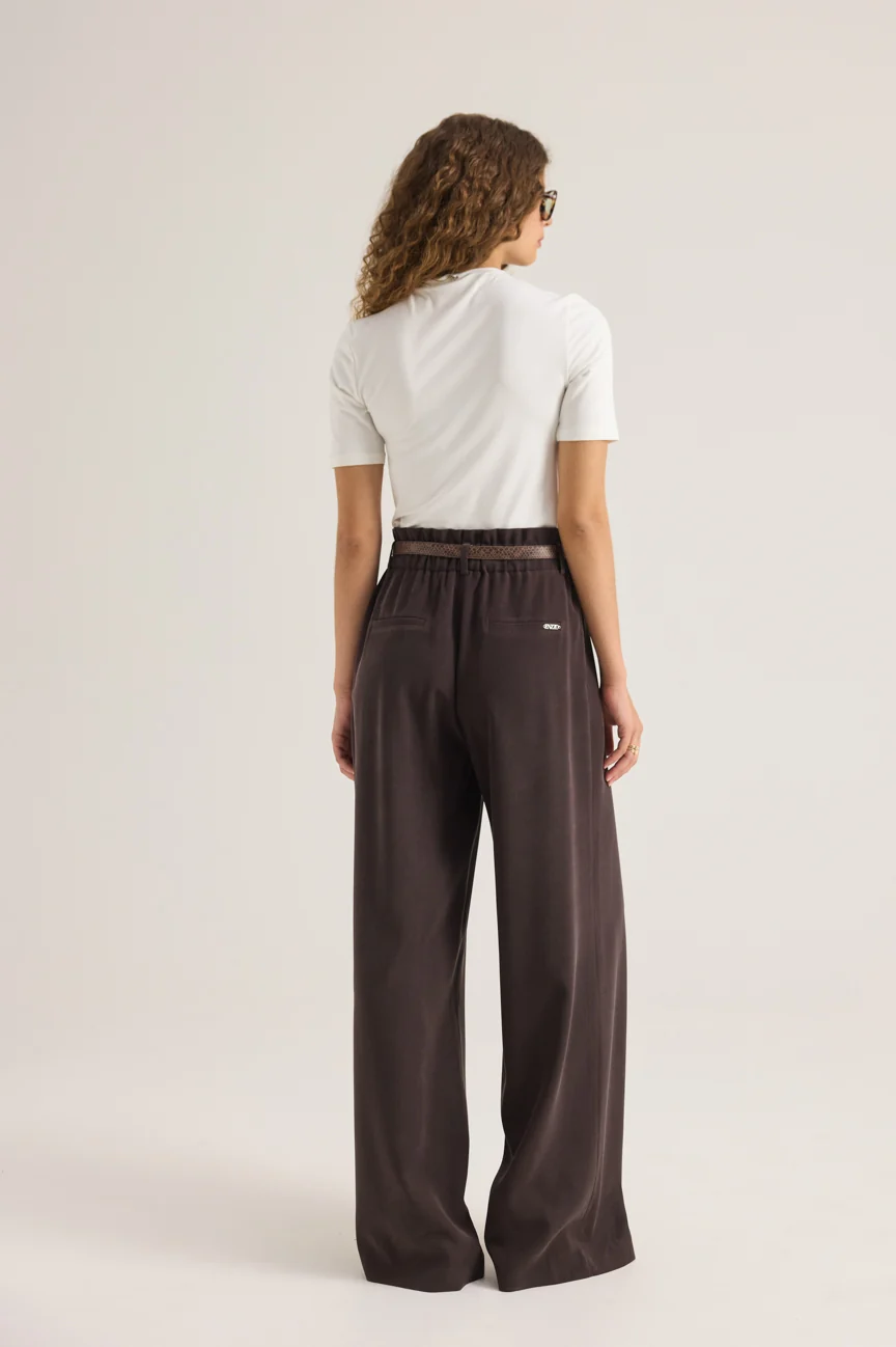 enzzo313174_1366x